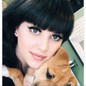 Meet your Posher, Bett